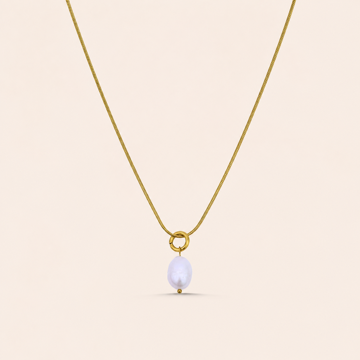 Luna Pearl Necklace