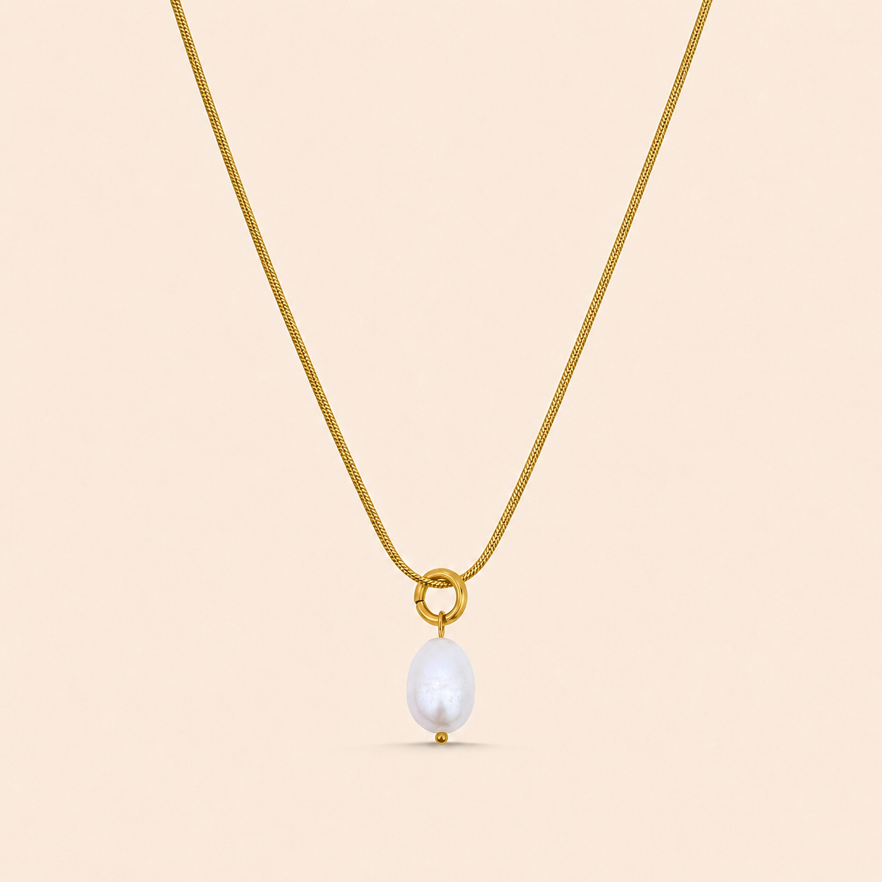 Luna Pearl Necklace
