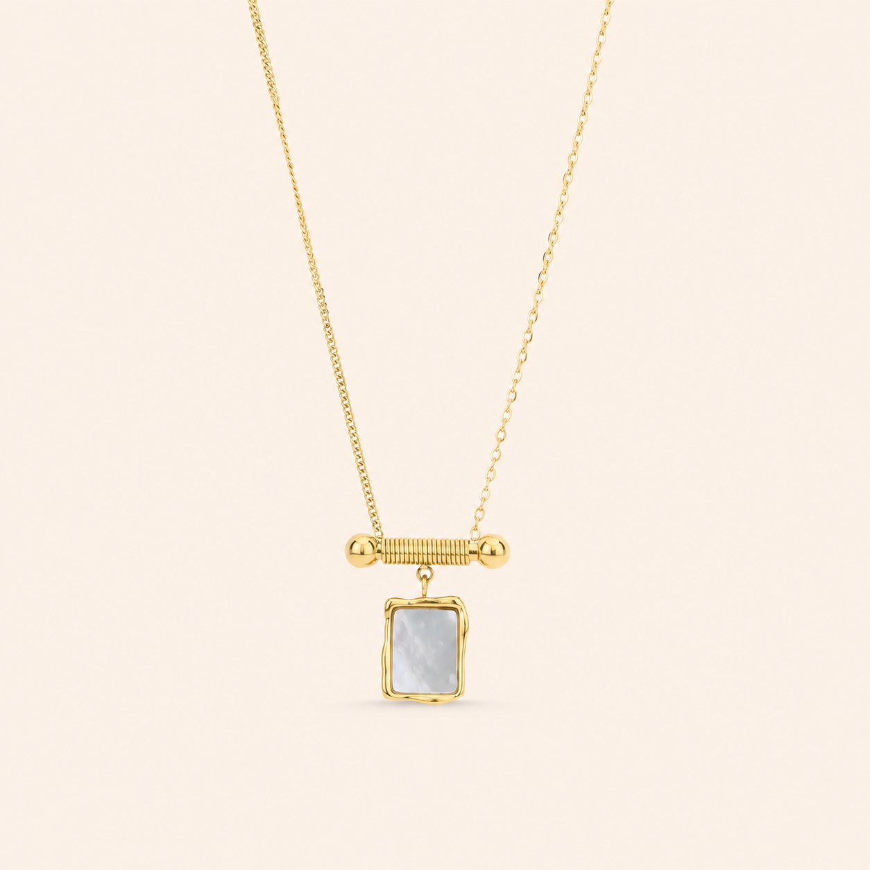 Ivory Shell Pendent Necklace