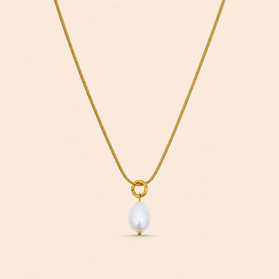Luna Pearl Necklace